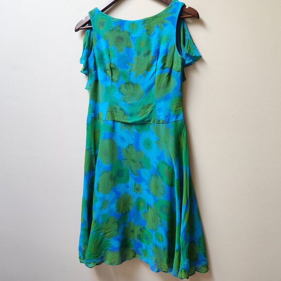 Vintage watercolour floral ruffle back dress - Picture 2 of 9